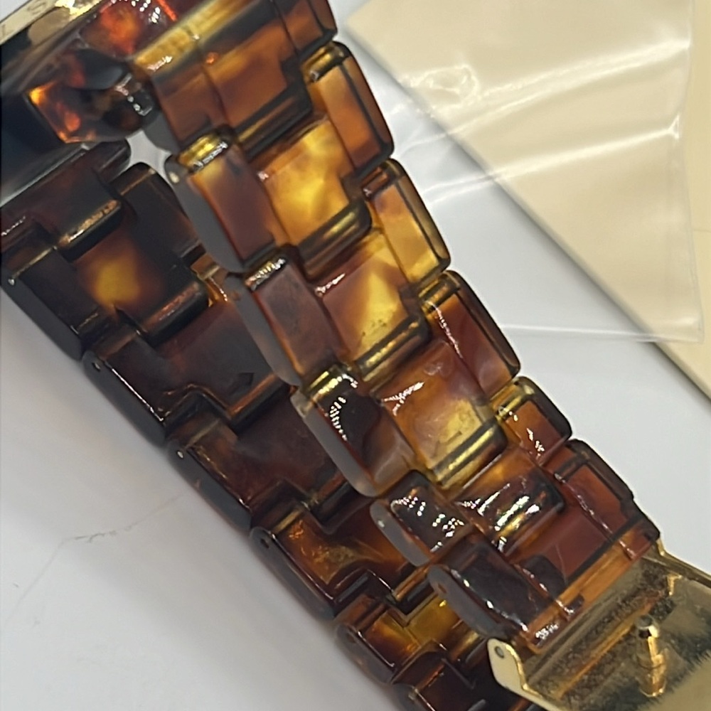 Coach 1941 Tortoise Shell Watch with Box - Picture 8 of 8